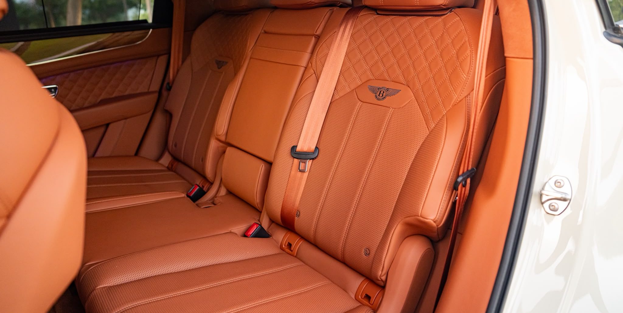 Bentayga Azure 2023