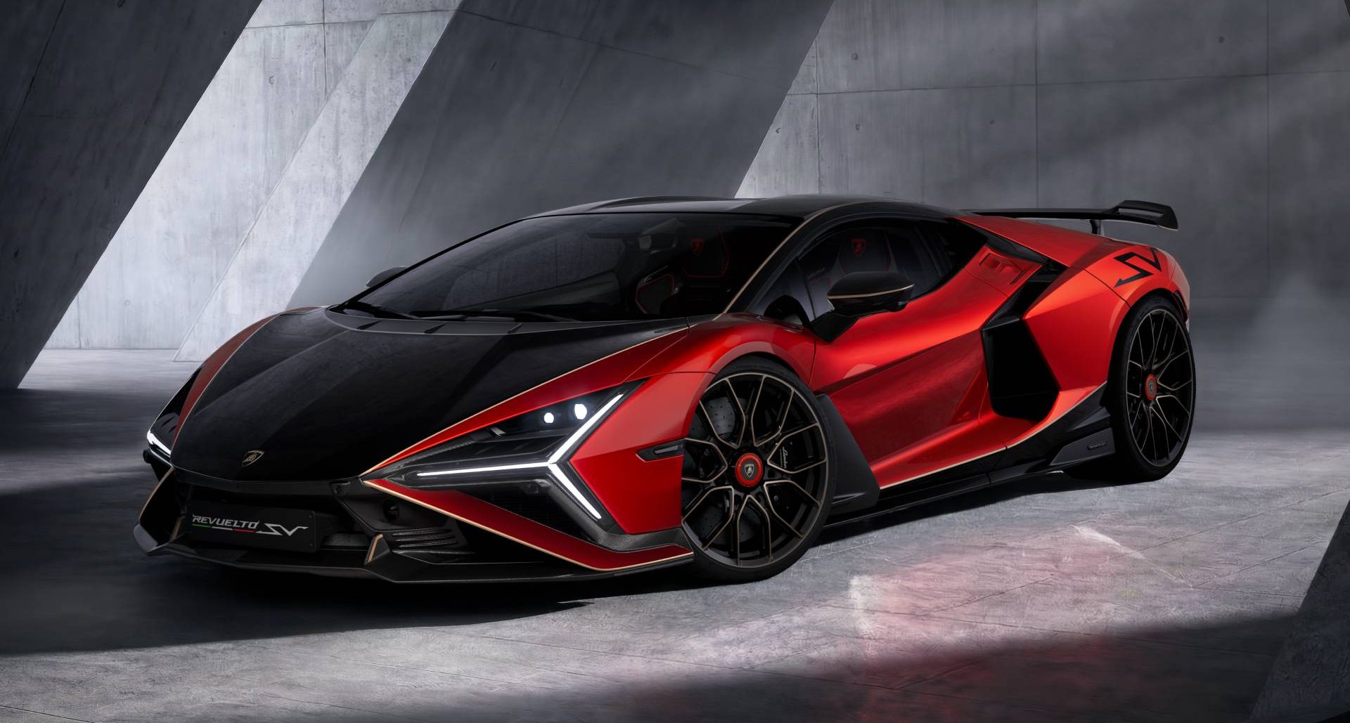 Revuelto SV